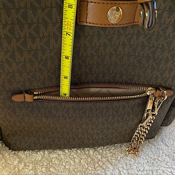 Michael Kors Backpack purse - like new - Picture 8 of 16